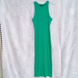 🌴 Ribe Body Dress